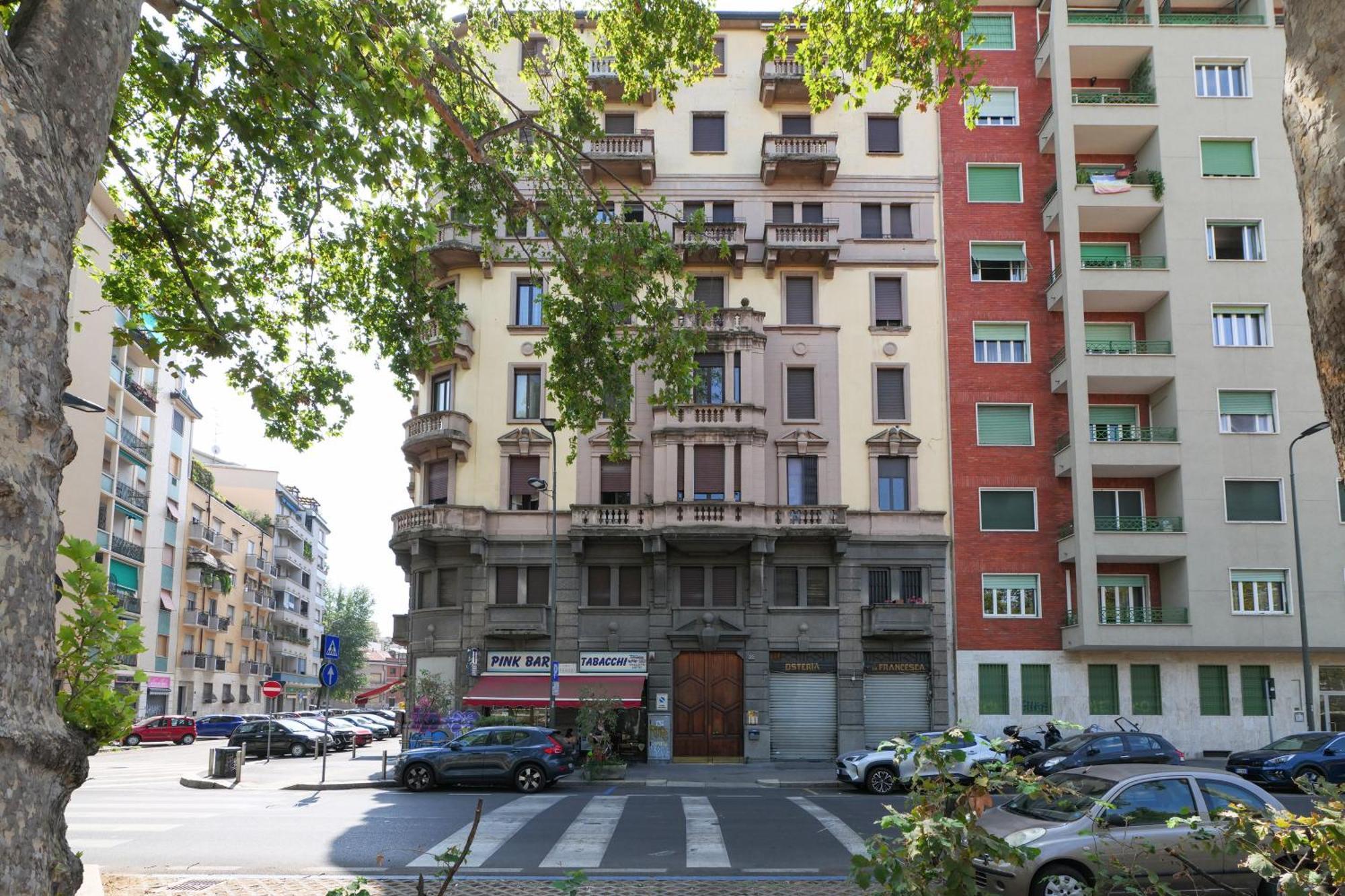 Primopiano - Argonne Lejlighed Milano Eksteriør billede